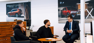 Slávnostné odovzdanie BMW M2 Coupé Rasťovi Zvarovi.